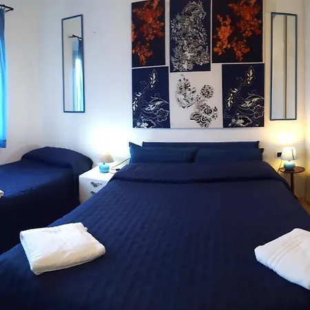 Derosas House Guest house