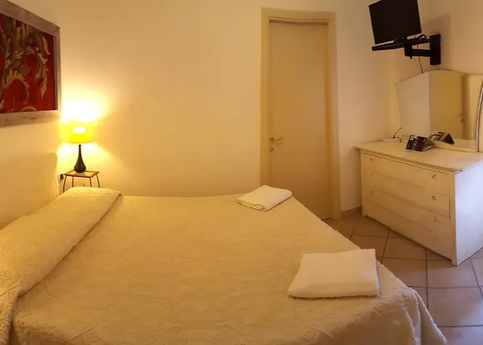 Derosas House 招待所 阿兰奇湾城