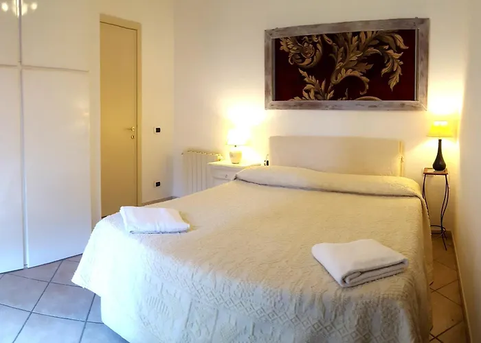 Derosas House 3* 阿兰奇湾城